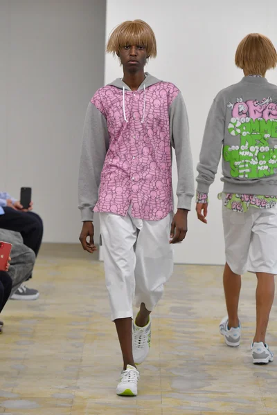 Look 12